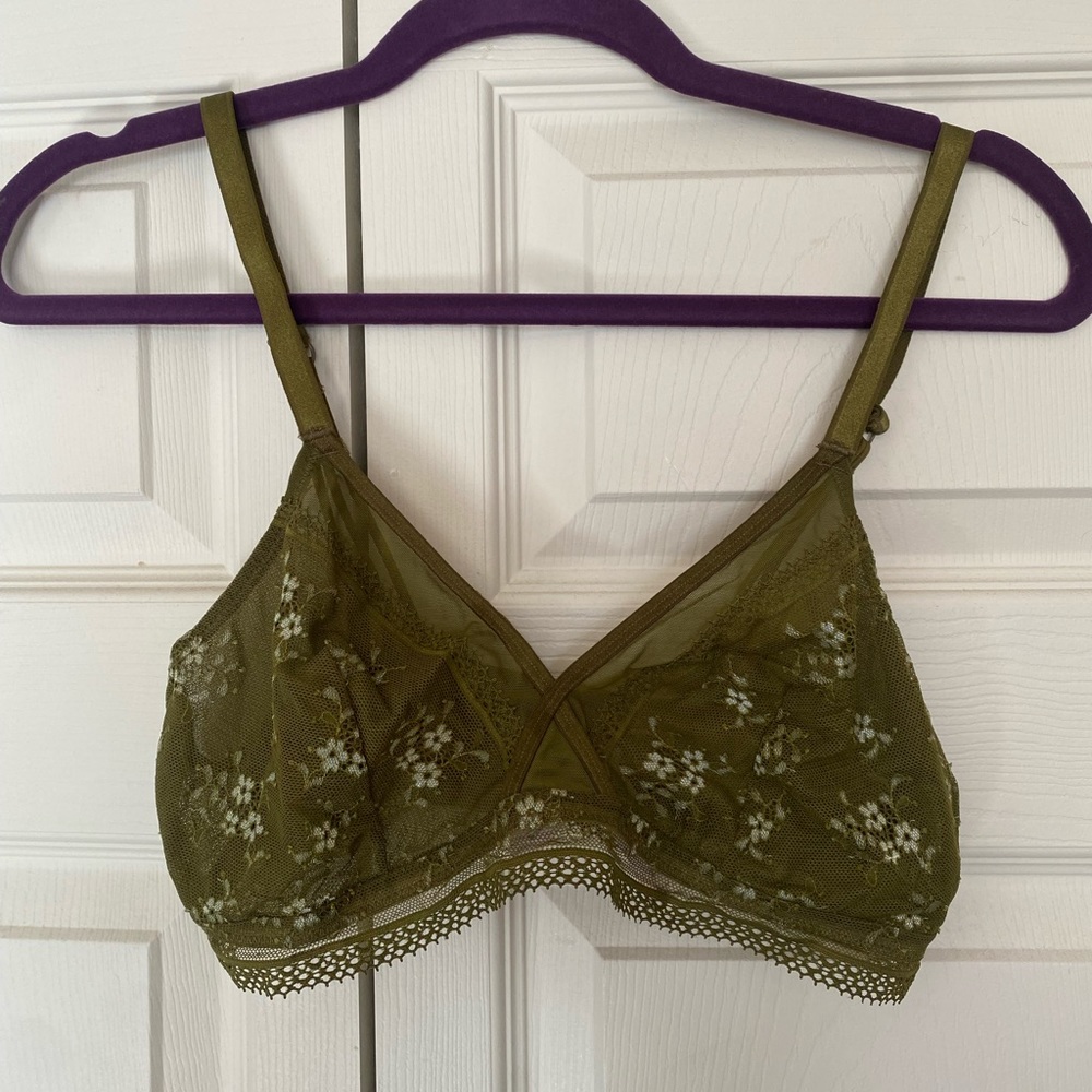 Green floral bralette